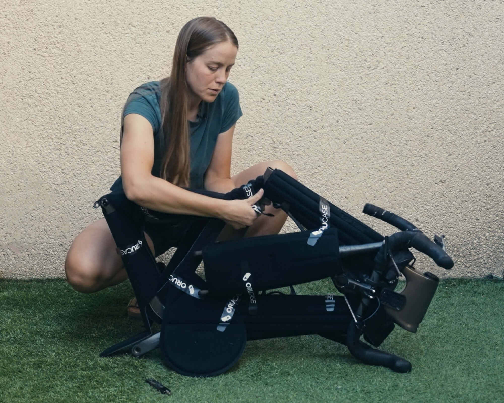 Orucase Frame Protection Kit installed on a carbon fiber bike frame to provide protection during travel.